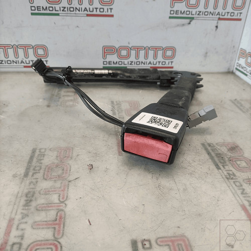 Befestigung des Sicherheitsgurtes vorn Rechts BMW Serie 1 (E87) 118i Ber.