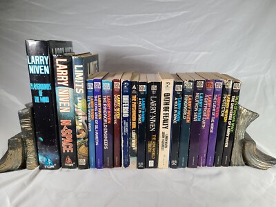 16 Book PB/HC Lot Larry Niven Ringworld, N Space, Limits & Asstd Novels VTG