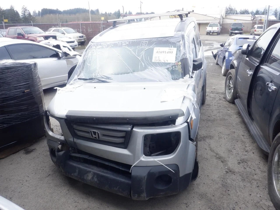 Used Air Cleaner Assembly fits: 2008 Honda Element 2.4L 4 cylinder Grade A - Image 4 of 4