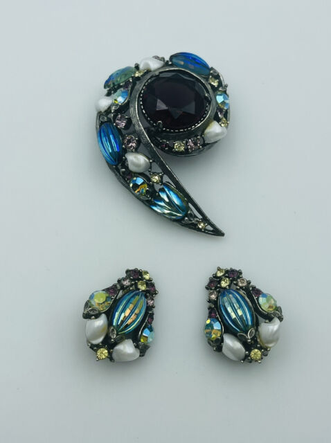 Florenza Vintage Iridescent Glass Sorrento Baby Tooth Rhinestone Pin & Earrings