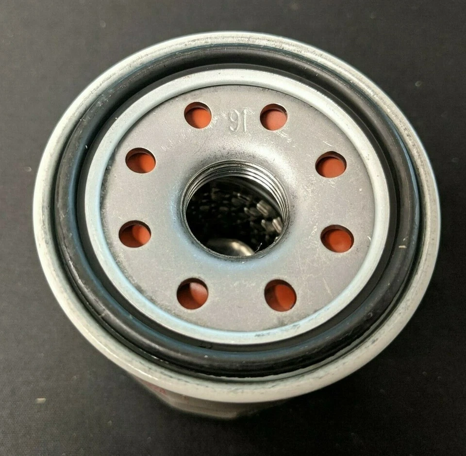 Filtro de óleo de motor Nissan original do fabricante para Altima Cube Maxima Murano (15208-65F0E) - Imagem 2 de 4