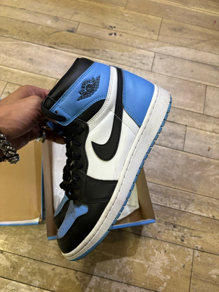 Größe 8,5 - Jordan 1 Retro OG High UNC Toe - Bild 2 von 4