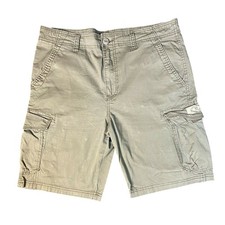 UnionBay Men's Size 36x10 Olive Green Cargo Comfortable Stretch Shorts Tag 34