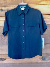 Sarah Bentley women's button down career shirt black short sleeve Small NWT