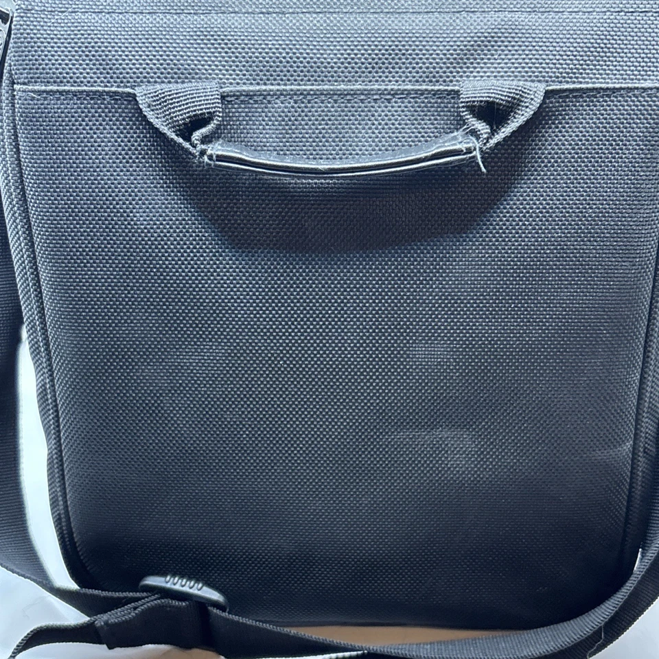 NINTENDO GAMECUBE SYSTEM CONSOLE CARRY CARRYING TRAVEL CASE BAG ALS INDUSTRIES - Image 3 of 4