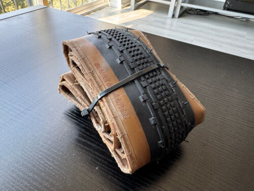 Panaracer GravelKing SK Tire 700x38 Folding Bead Brown Sidewall