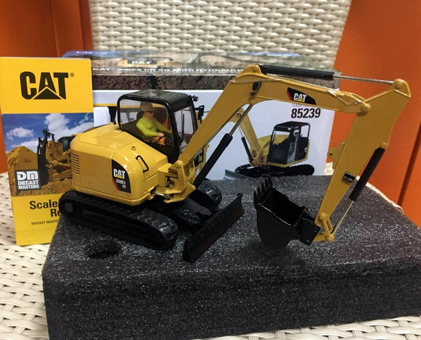 Cat 308E2 CR SB Mini Hydraulic Excavator Metal 1/32 By DieCast Masters #85239 - Image 3 of 4