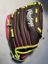 Rawlings WPL95DSP T-Ball Glove Youth 9.5" Right Hand Throw Black Pink Yellow