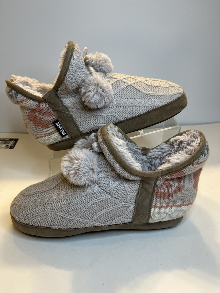 Muk Luks Women's Large Purple floral pom pom Pennley slipper