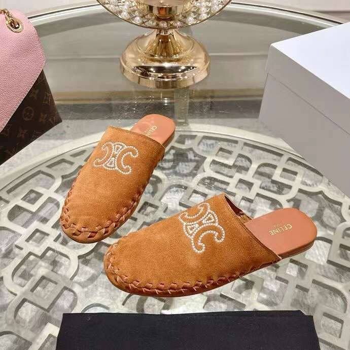 CELINE|SLIPPERS (CELINE MARLOU TRIOMPHE MULE IN SUEDE C CELINE MARLOU TRIOMPHE MULE in Suede Calfskin W 39, UK 6.5