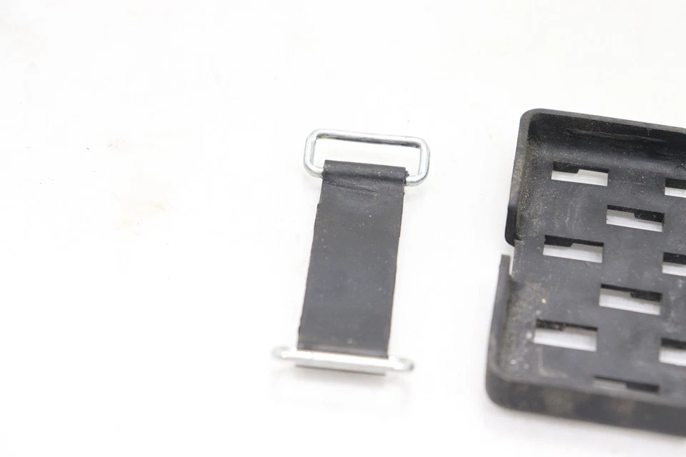 21-24 SUZUKI GSXR 750 OEM CORREA DE SUJECIÓN DE BATERÍA Foto 2 de 4