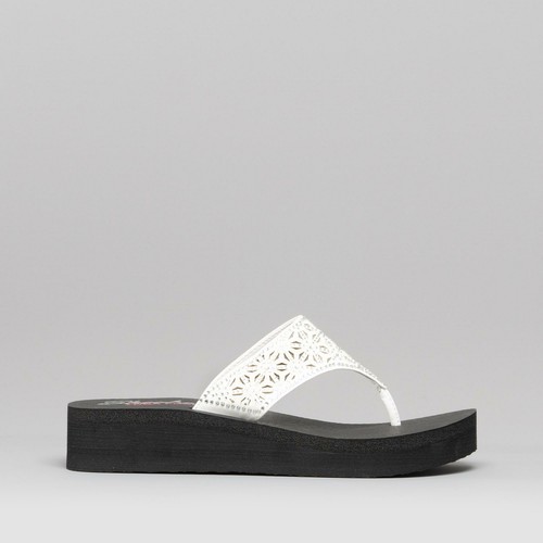 skechers silver flip flops