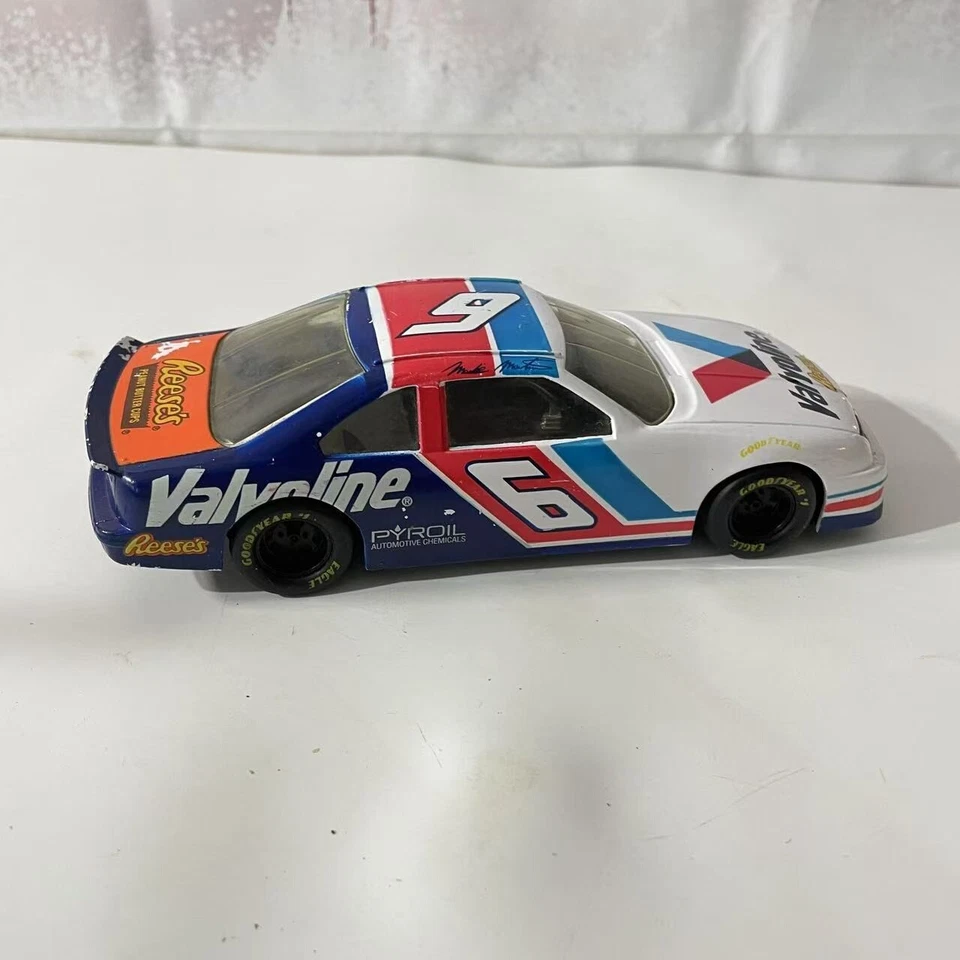 Racing Champions NASCAR #6 1992 Mark Martin Valvoline T-Bird diecast 1/24 Foto 4 de 4