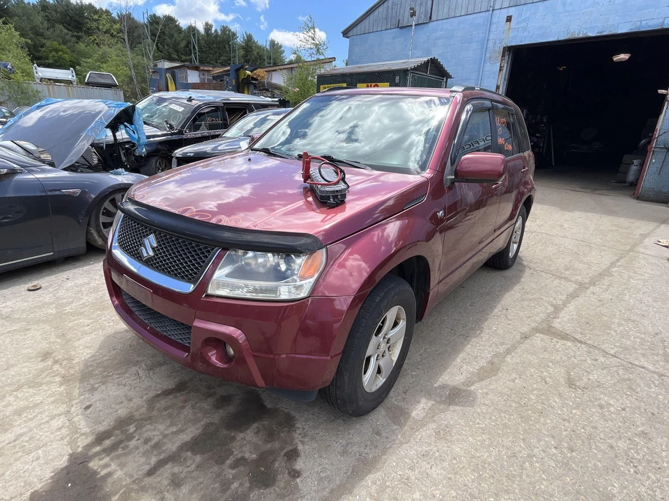 Capó SUZUKI GRAND VITARA 06 07 08 09 10 11 12 13 Foto 2 de 4