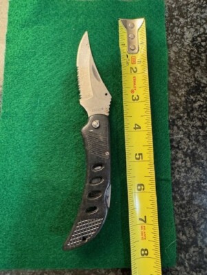 Maxam Lightweight Lockback Folding Pocket Knife with Black Handle