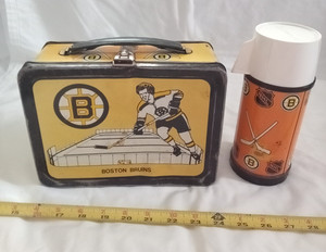 vintage 1974 boston bruins NHL Boston Bruins metal lunch box & Thermos, RARE.