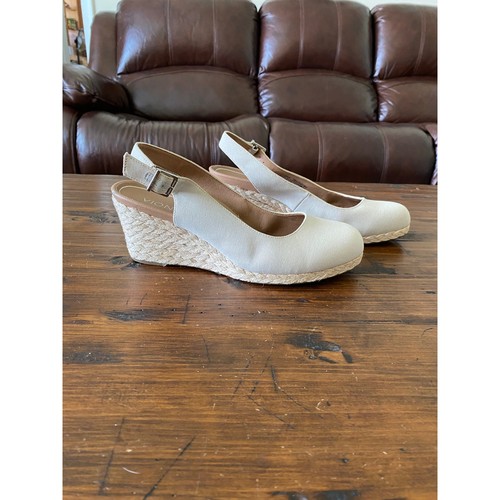 Vionic Coralina Canvas Espadrille Wedge Sandals Cream Tan 10W Wide