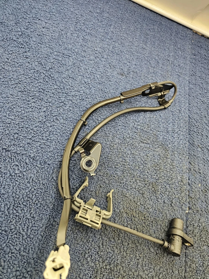 Sensor de velocidad de rueda ABS 2ABS2060 repuesto para modelos Toyota Highlander 01-03 Foto 4 de 4