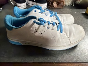 Strikeforce Bowling Shoes Women’s Size 8