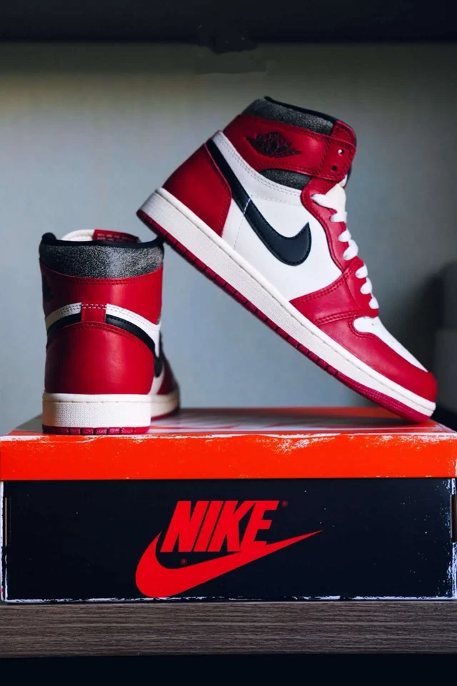 Nike Air Jordan 1 Retro Alto OG Chicago Lost and Found DZ5485-612 Para hombres Talla Nuevo Foto 2 de 4