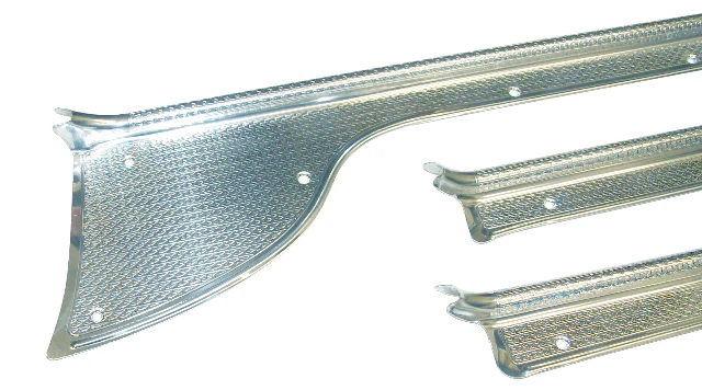 1949 1950 1951 1952 CHEVROLET FLEETLINE DOOR SILL PLATES 4 DR SEDAN OR WAGON - Imagem 2 de 3