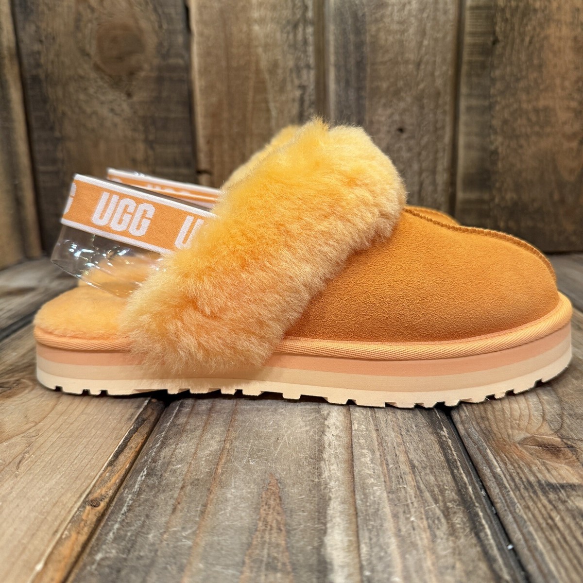 UGG FUNKETTE SLIDE SANDAL BIG KIDS SIZE 6 ~ PAPAYA ORANGE | eBay