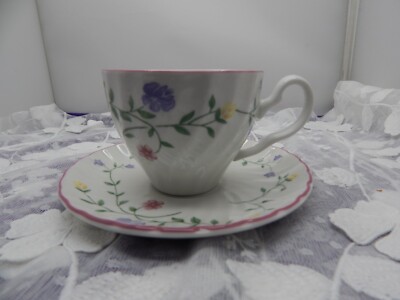 Johnson Brothers SUMMER CHINTZ Teacup Tea cup and Saucer