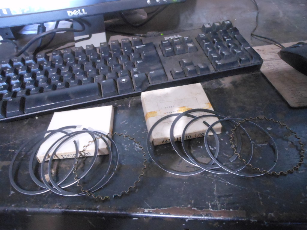 NOS Superior Dixie 4th O/S 1.00 Piston Rings Set Yamaha 7684 XS650 447