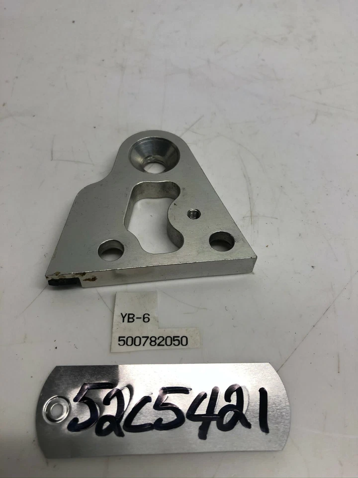 BIMOTA YB-6 YB-8 1988 SOPORTE DE MONTAJE DERECHO RARO GENUINO FABRICANTE DE EQUIPOS ORIGINALES LOTE 52 52C5421 Foto 2 de 2