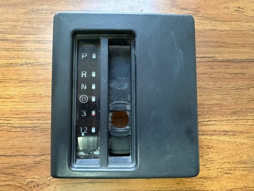 55115615 Automatic Shift Bezel Jeep Cherokee XJ 97-01 - 第 1/4 張圖片