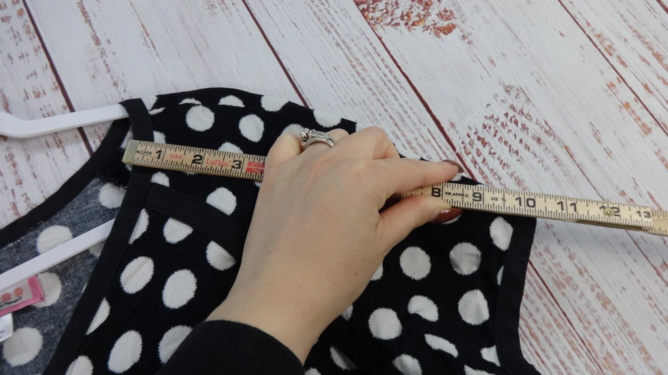 Koi Kathy Peterson Scrub Top Womens XL Black Polka Dot Mock Wrap Nursing Pockets - Image 4 of 4