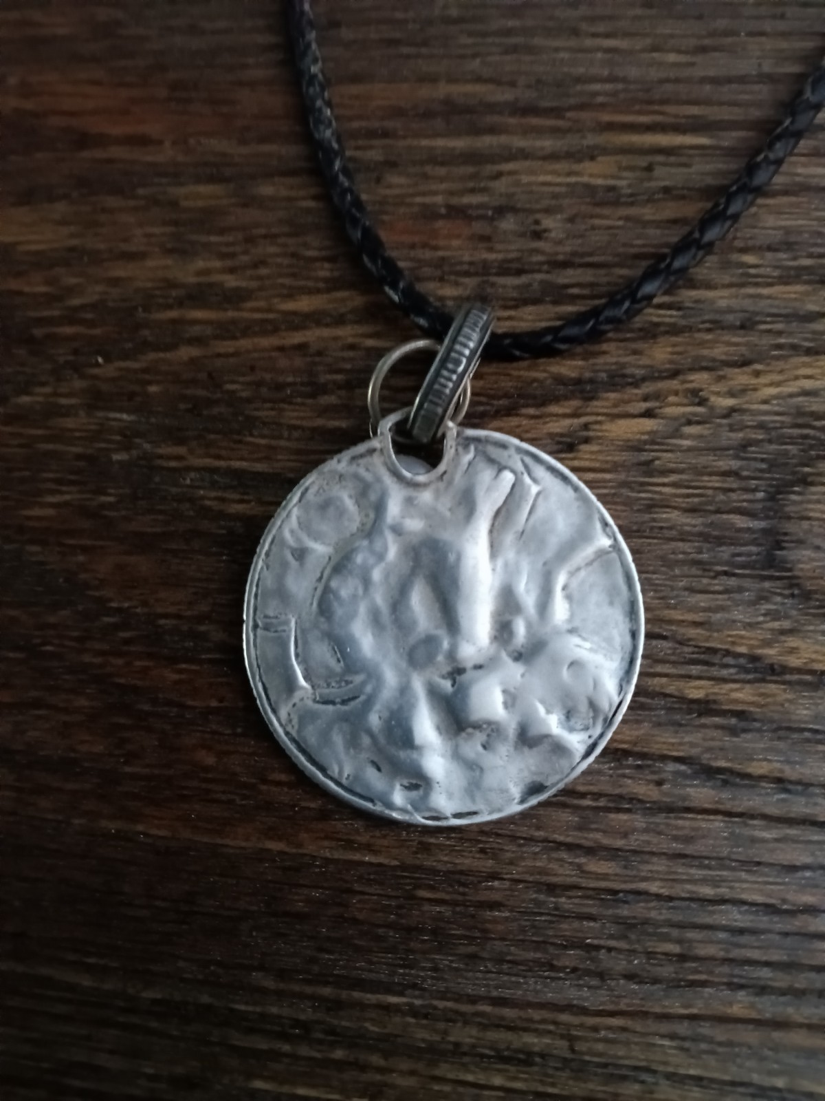 925 Silver Silpada 14 Inch Necklace with Round Hammered Pendant with Coin Pearl