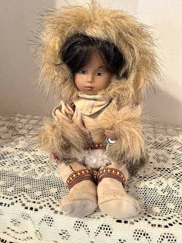 Sasha Alex Eskimo Doll 13” In Original Outfit Original Certificate, Tube