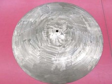 ZILDJIAN "18 Cymbals