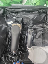 Wahl 79524-5201M MC3 Deluxe Chrome Electric Clipper Trimmer Set - Black & Silver