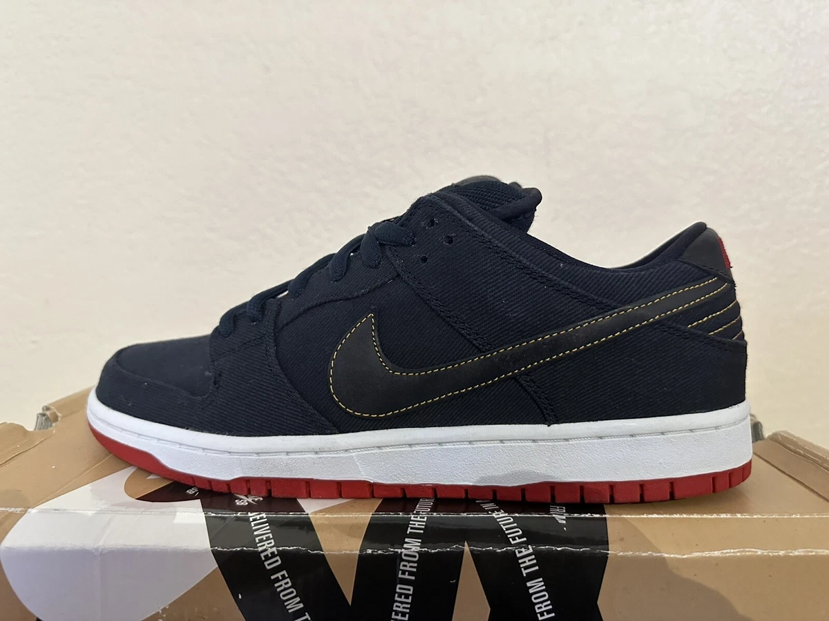 Nike dunk shop levis