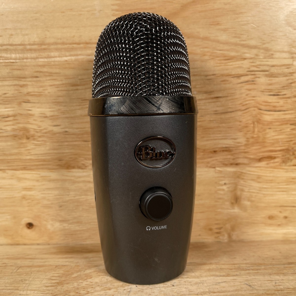 Blue Yeti NANO USBマイク ブラック Blue Yeti nanoをレビュー。高音質で多機能な専用ソフト付きの