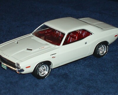 その他 Revell '70 Dodge Challenger R/T 1/25 REVELL CUSTOM 1970 DODGE CHALLENGER RT 440/6 1/25 MILD CUSTOM | eBay