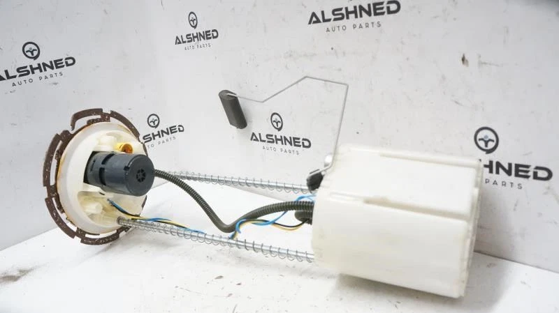 Chevrolet Silverado 2500 2011 conjunto de bomba de combustible 13581740 OEM Foto 4 de 4