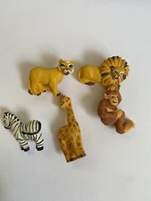 novelty sewing buttons Zoo animals zebra monkey lion giraffe choice shank