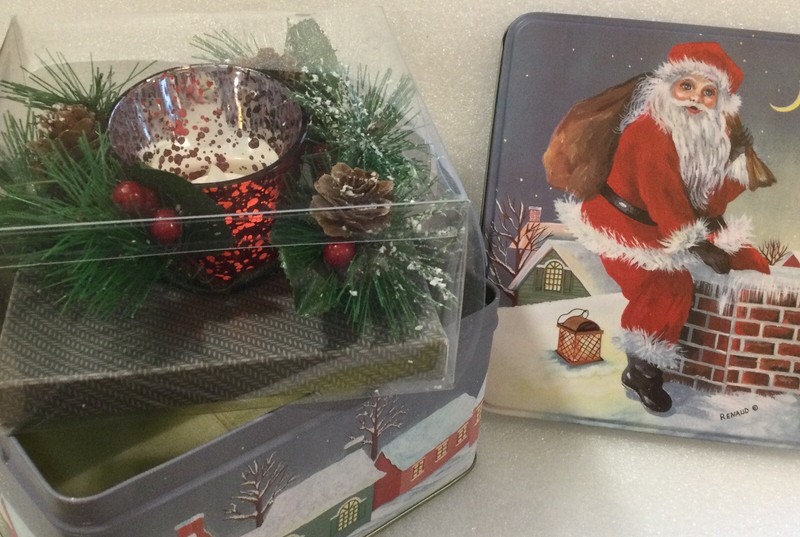 Santa Christmas Tin W/ Lid, Small Battery Candle W/Greens  Clean!