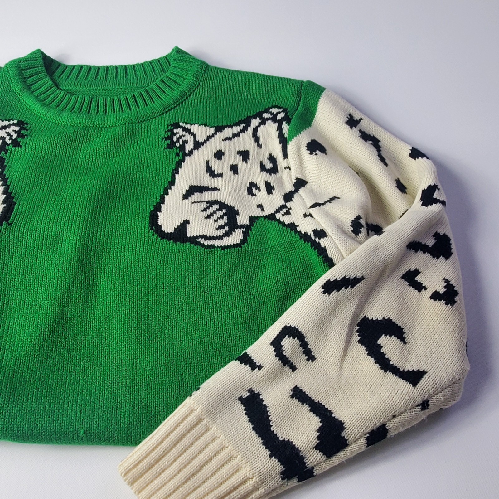 Green Crew Neck Statement Sweater XL Leopard Prin… - image 2