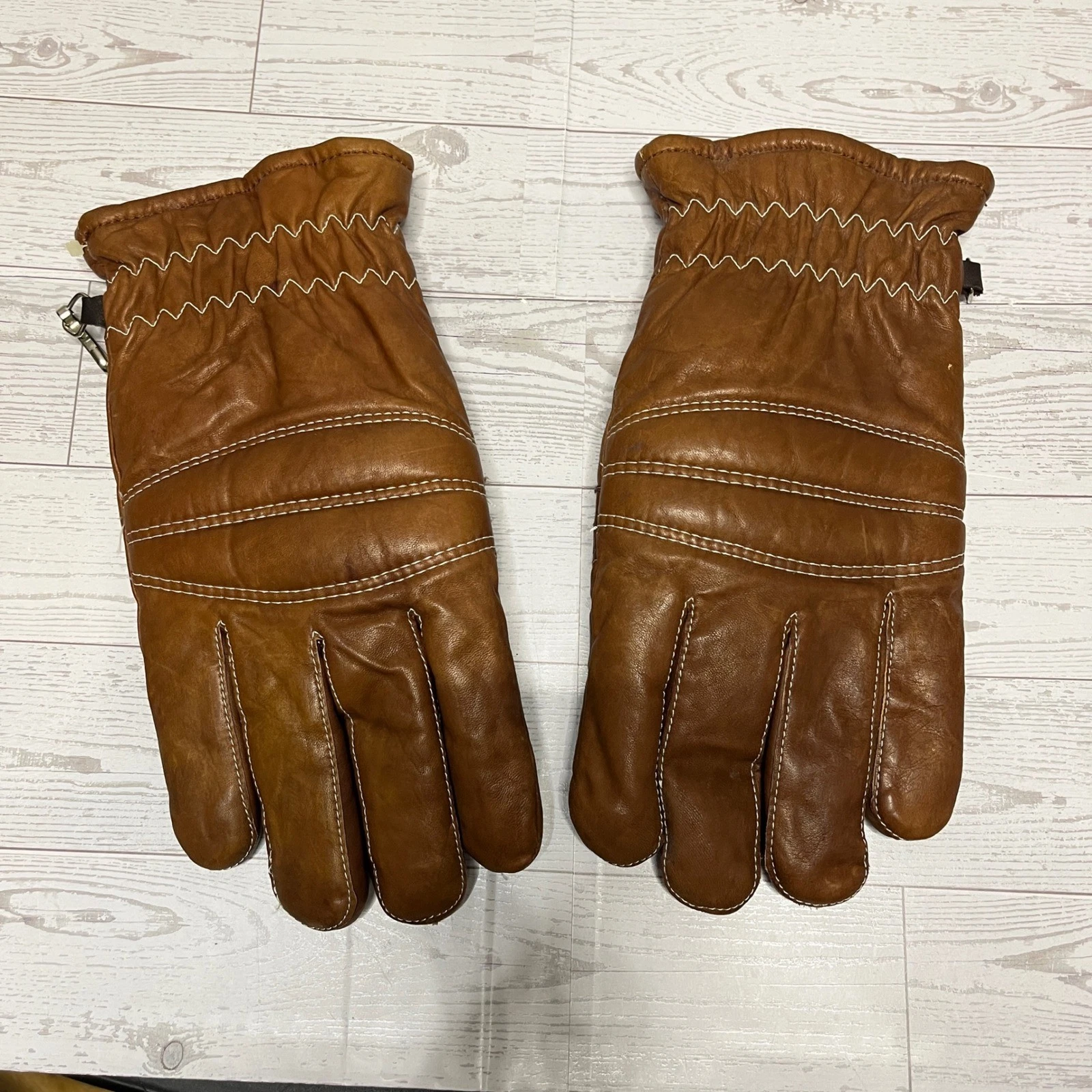 VTG Conroy Mens XL Brown Leather Gloves Fleece Lined Workwear Gorpcore Biker
Opens in a new window o