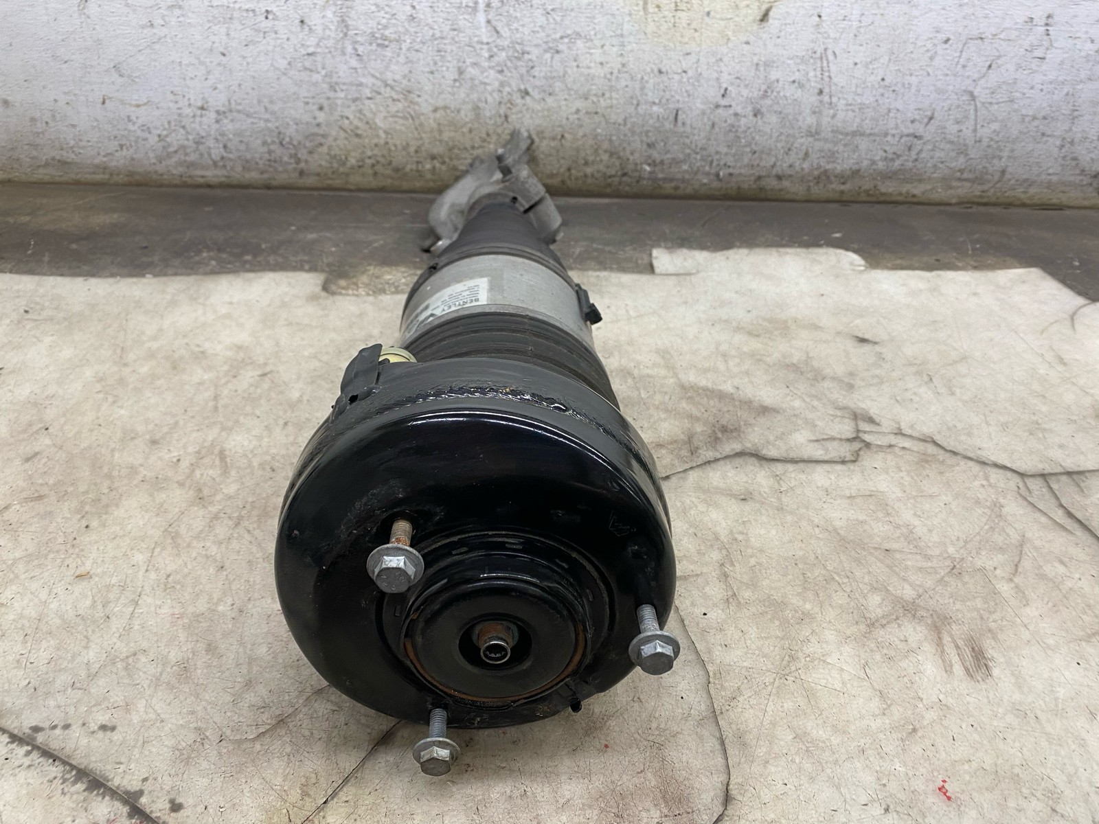 2015-2020 BENTLEY BENTAYGA OEM FRONT RIGHT SHOCK ABSORBER *109K* 4M0616039AH