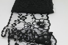 Spitze, Spitzenborte ca.  12 cm Breit Gip&uuml;re Fein Meterware Borte in Schwarz
