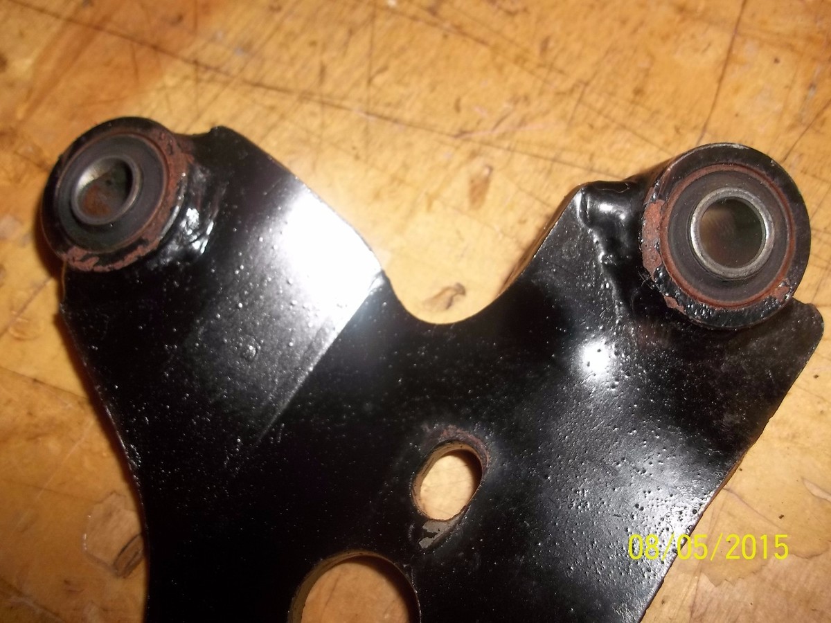 HONDA VT600C SHADOW MUFFLER EXHAUST HANGER BRACKET VT 600 18455 