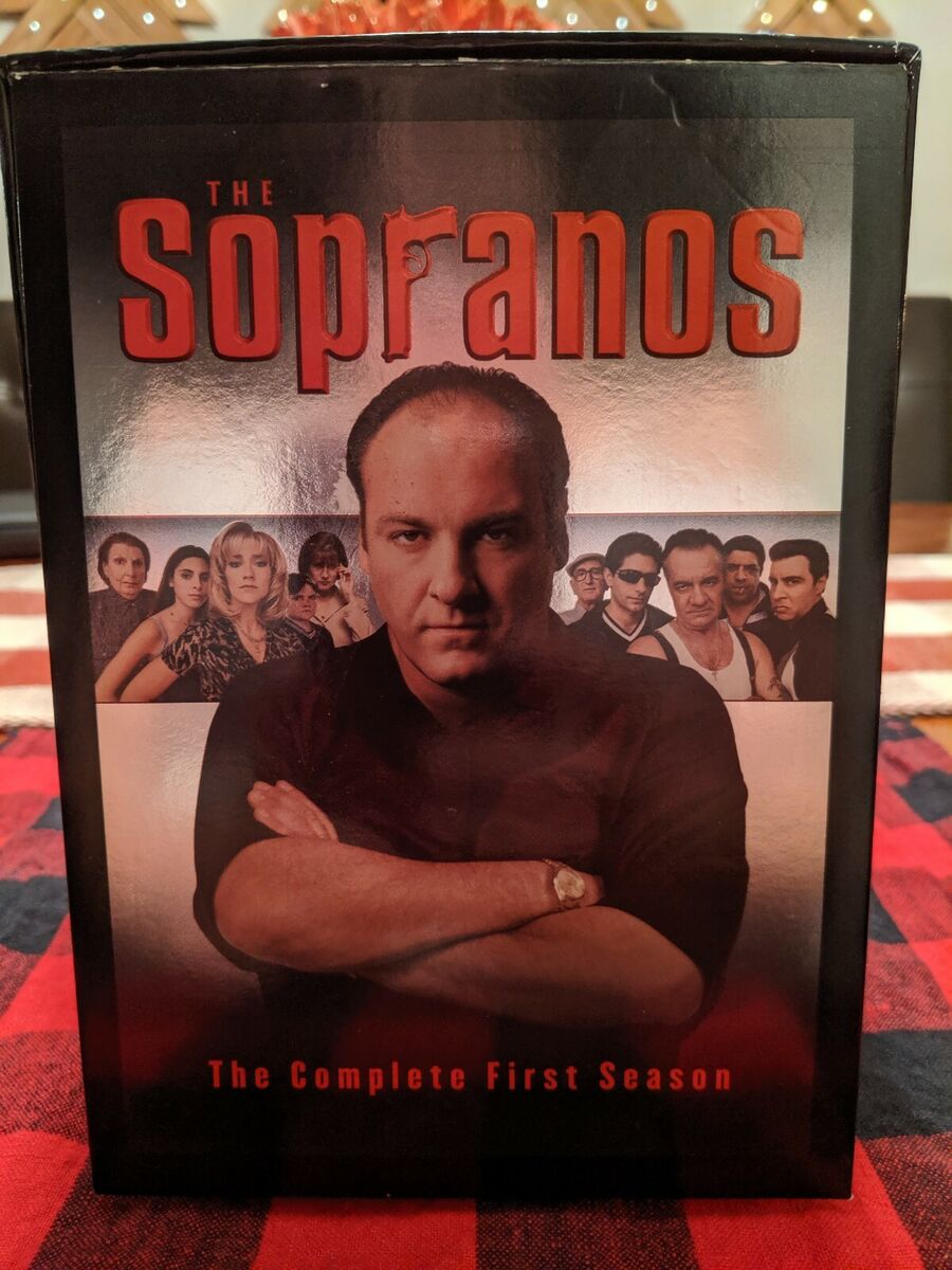 THE SOPRANOS THE COMPLETE FIRST SEASON 5 VHS BOXED SET LIKE NEW!!!! THE SOPRANOS THE COMPLETE FIRST SEASON 5 VHS BOXED SET LIKE NEW!!!!