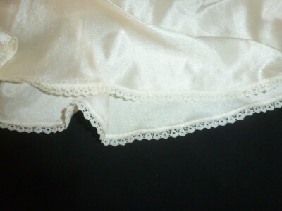 joli jupon vintage, jolie dentelle Taille 56/58/60 taille