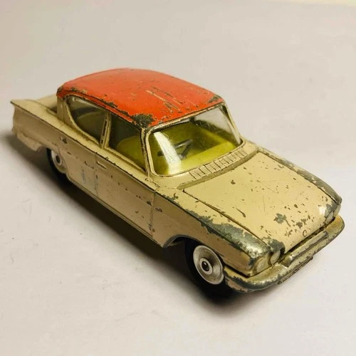 Corgi Toys #234 Ford Consul Classic 315 - Original Vintage (ref43)