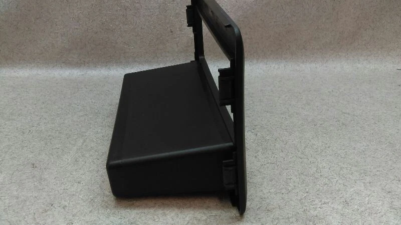 Bisel cambiador de CD de consola central para Ford Taurus O47-174150 2000-2007 Foto 2 de 4